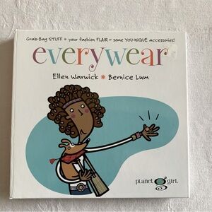 EVERYWEAR Craft Book Illustrated Instructions Hardcover Coil Accessories Jewelry